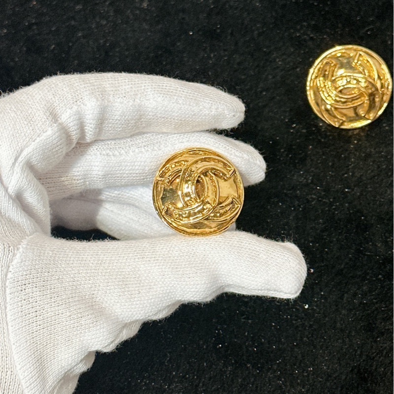 莉亞精品♡ Chanel圓金耳夾 二手美品-2