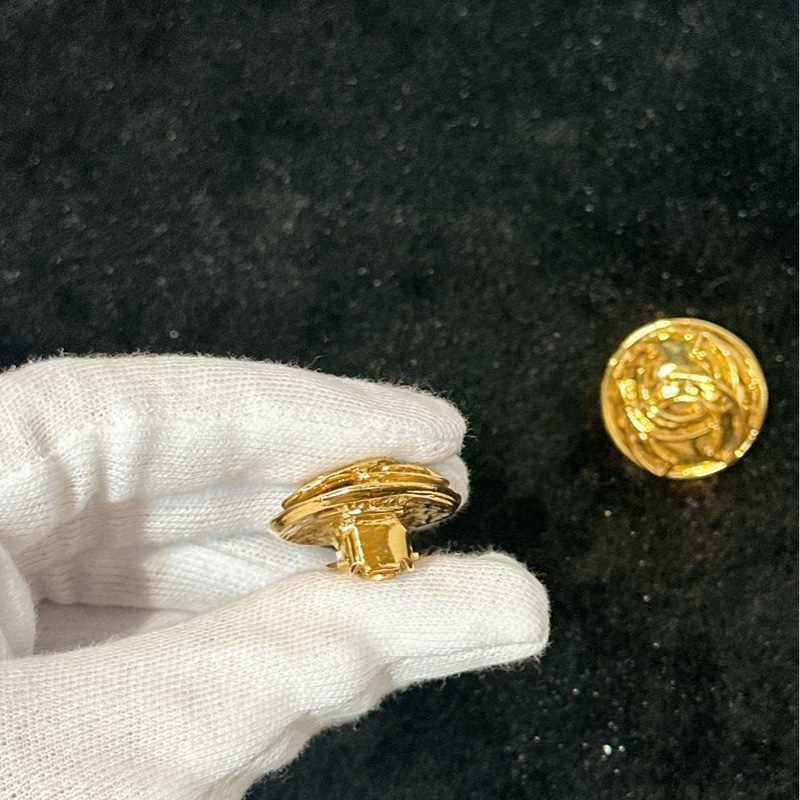 莉亞精品♡ Chanel圓金耳夾 二手美品-7