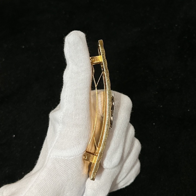 莉亞精品♡Chanel銀logo格紋髮夾 近新美品-6