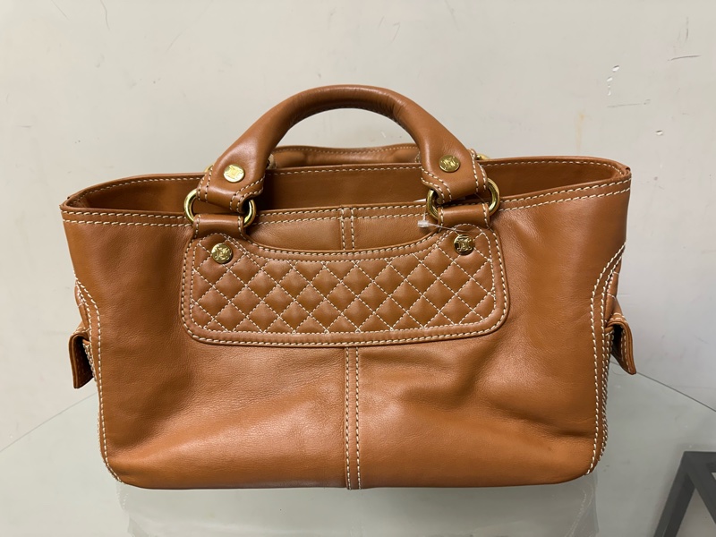 Celine Boogie駝色手袋-3