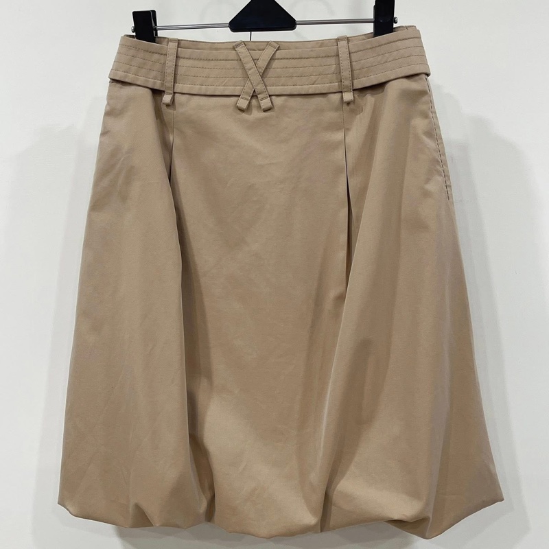 Burberry 黑標 腰帶花苞卡其裙-1