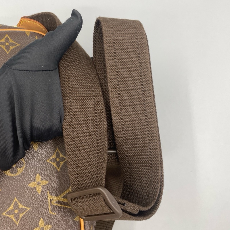 LV路易威登老花記者相機斜背包-5