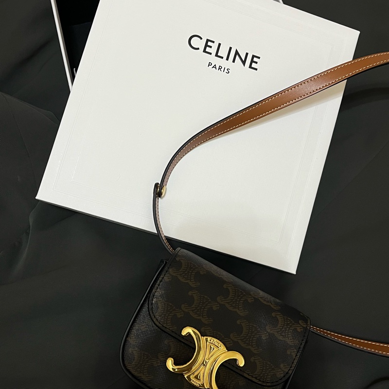 降售‼️Celine老花小廢包(9.8成新)-0