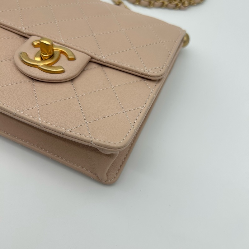 「JL精品代購」香奈兒羊皮裸粉色限量珍珠鏈條包-6