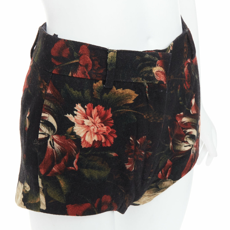 GIVENCHY Tisci 100% wool black red peony floral high rise shorts-6