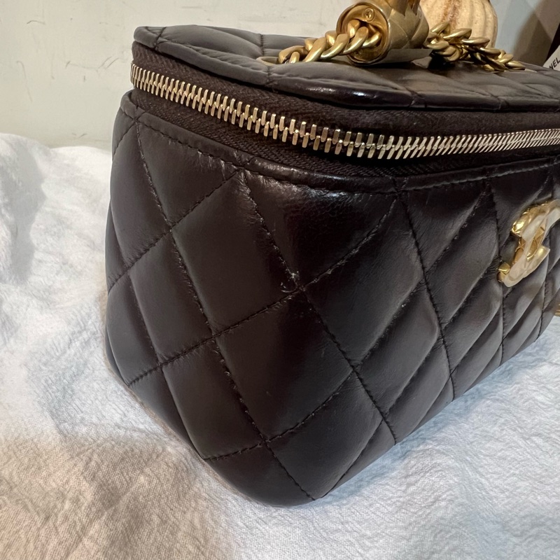 ෆ Chanel 2022 化妝包 盒子包-3