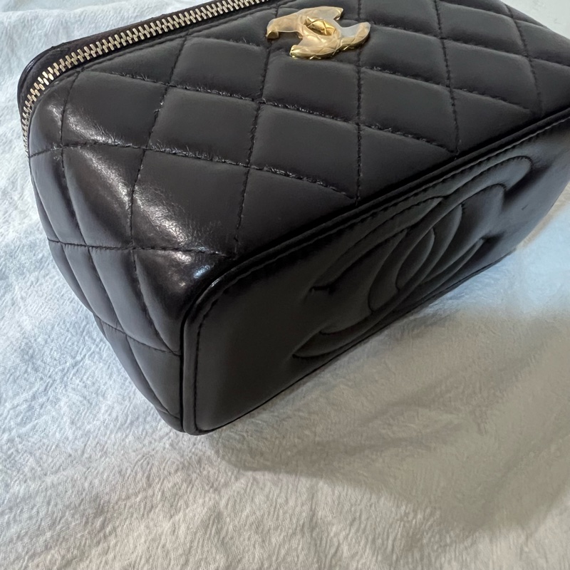 ෆ Chanel 2022 化妝包 盒子包-12