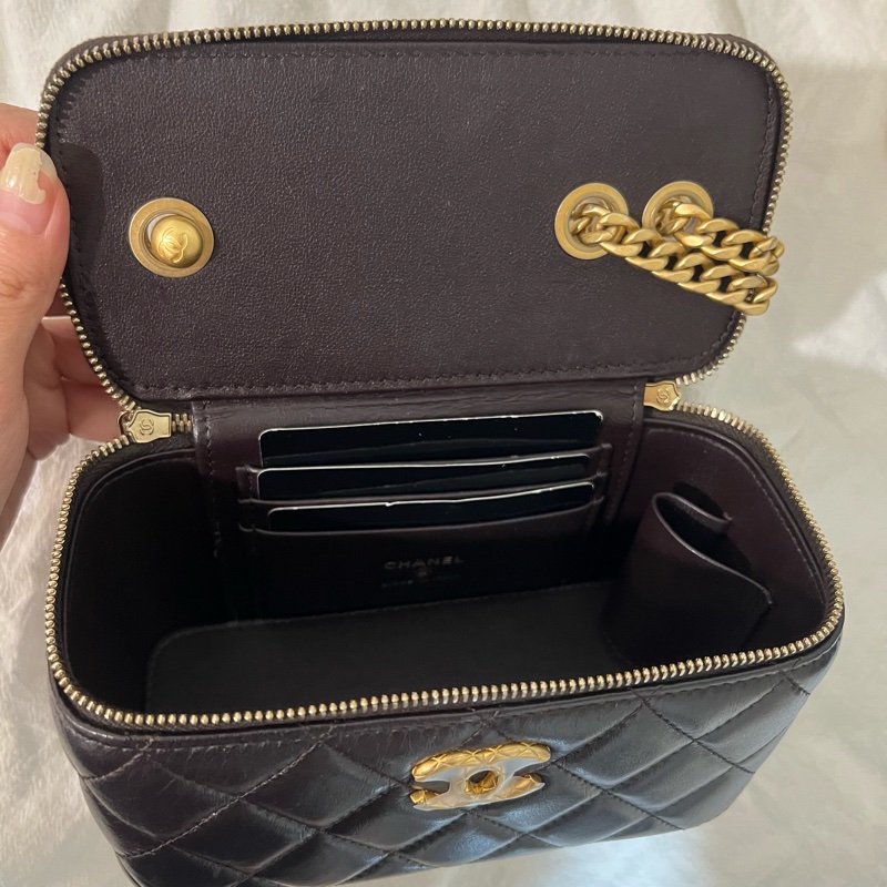 ෆ Chanel 2022 化妝包 盒子包-14