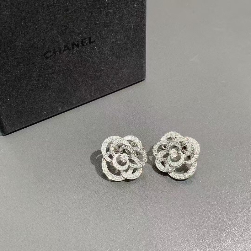 Chanel香奈兒山茶花系列Filde camela白金滿鑽耳環,2024購入-0