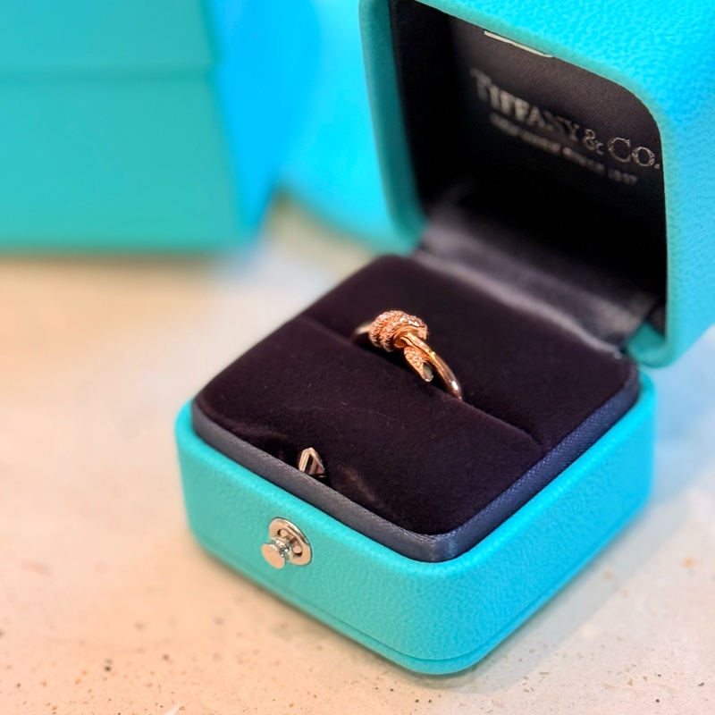 ✨Tiffany Knot 玫瑰金鑲鑽戒指 ✨-4