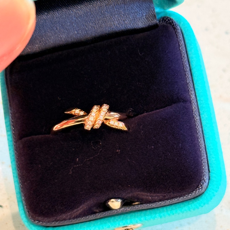 ✨Tiffany Knot 玫瑰金鑲鑽戒指 ✨-5