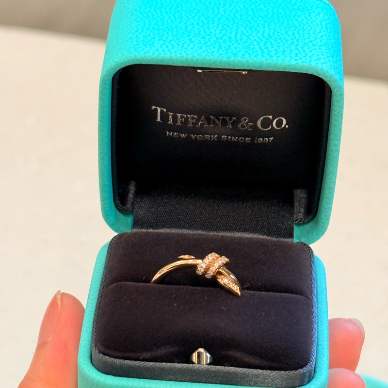 ✨Tiffany Knot 玫瑰金鑲鑽戒指 ✨-6