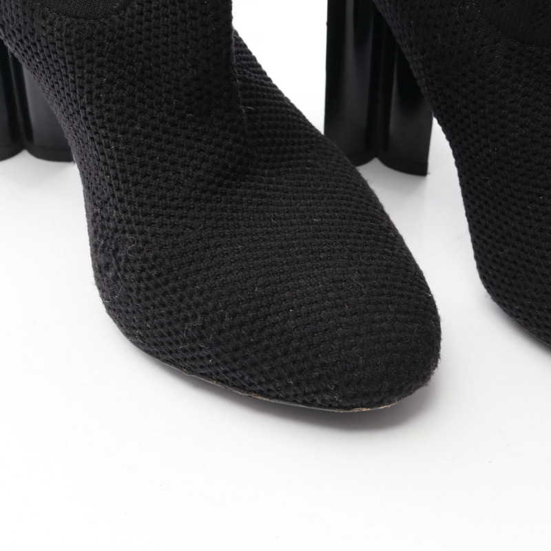 路易威登 Silhouette 系列黑色布藝靴，二手女款，尺寸 36-7