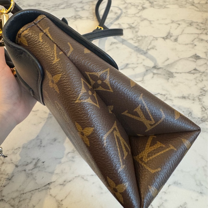 LV M44141Locky BB花紋手提兩用包-17