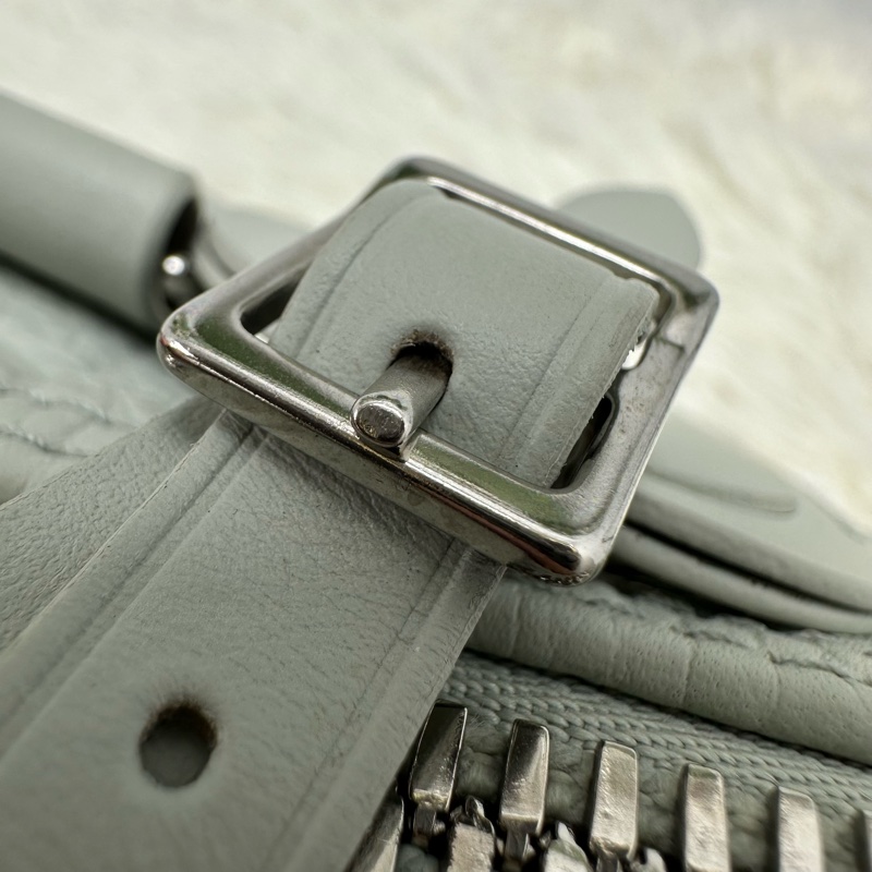 LV 灰綠色真皮壓紋 KeepAll 25 手提斜肩包 晶片款-16