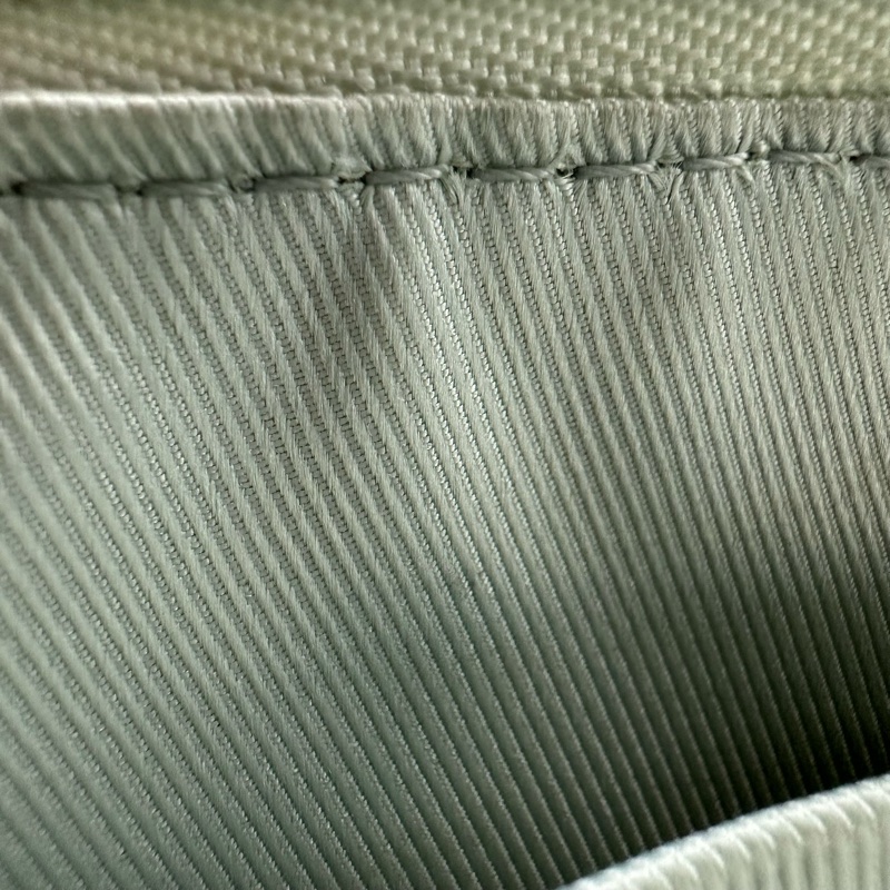 LV 灰綠色真皮壓紋 KeepAll 25 手提斜肩包 晶片款-21