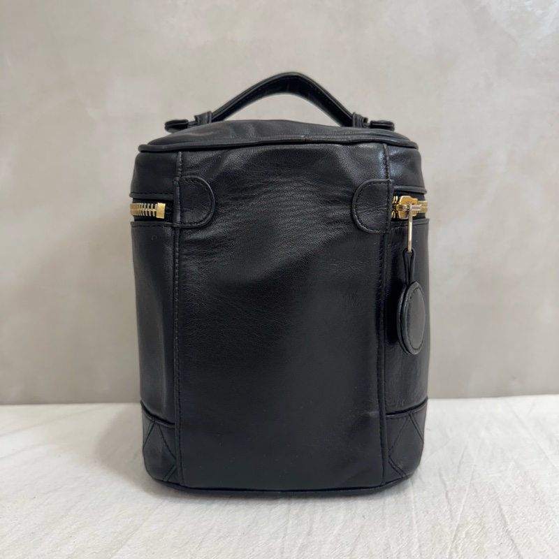 Chanel 小羊皮手提化妝包-6