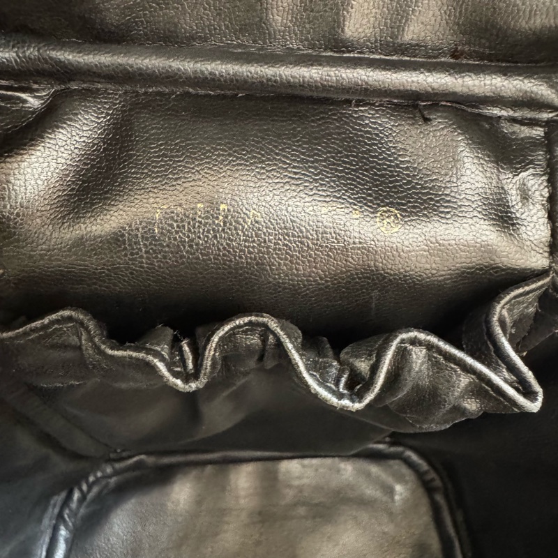 Chanel 小羊皮手提化妝包-19