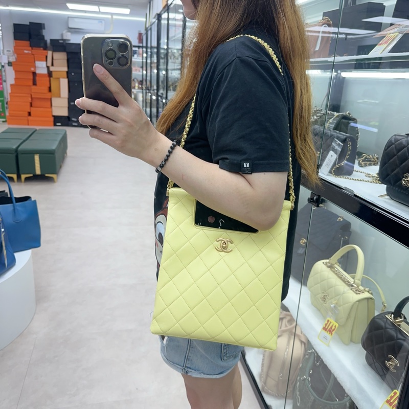 全新🔥CHANEL 25P 黃色金扣羊皮珍珠包 手提單肩包-1