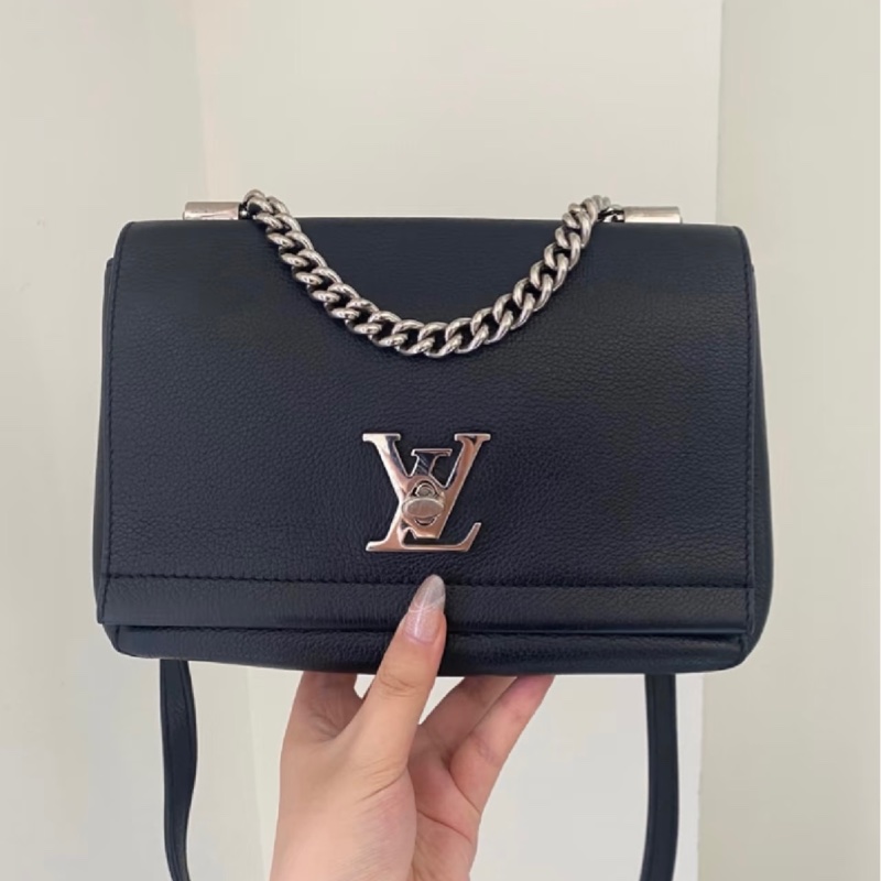 LV Lookme 黑色小牛皮錬條包-0