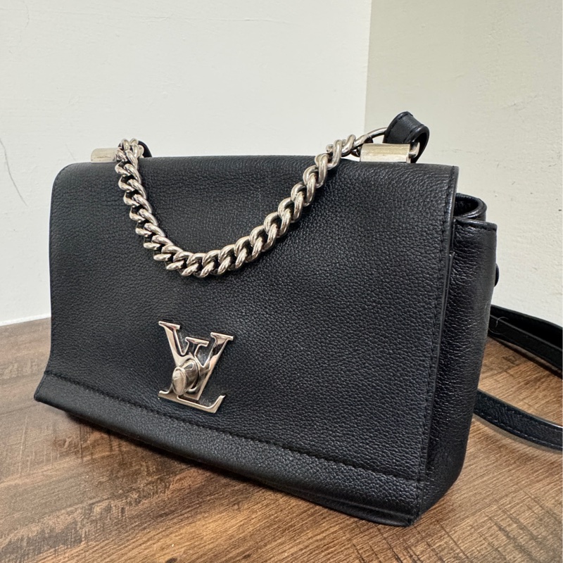 LV Lookme 黑色小牛皮錬條包-4