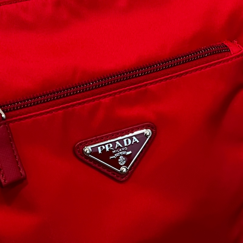 PRADA Tessuto Nylon 尼龍斜背包-2
