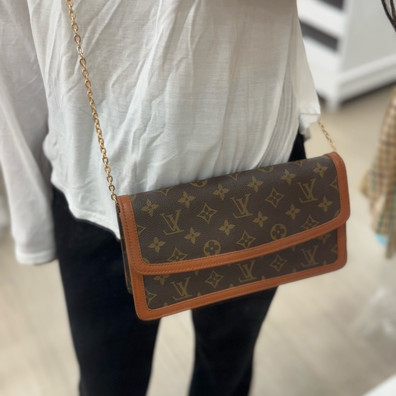 Louis Vuitton 經典老花紅皮手拿包-3
