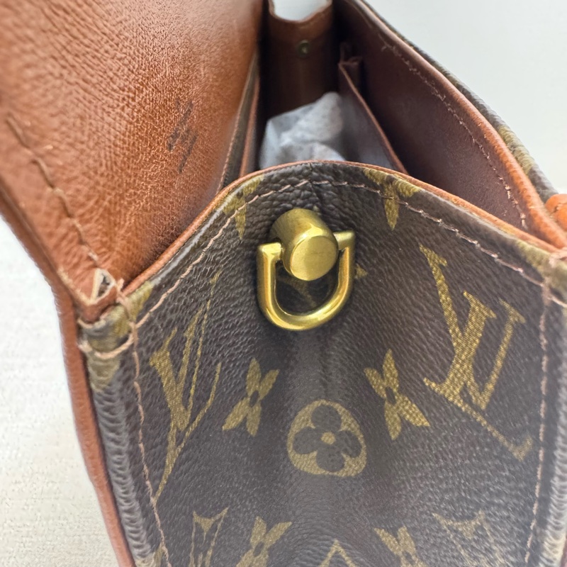 Louis Vuitton 經典老花紅皮手拿包-13