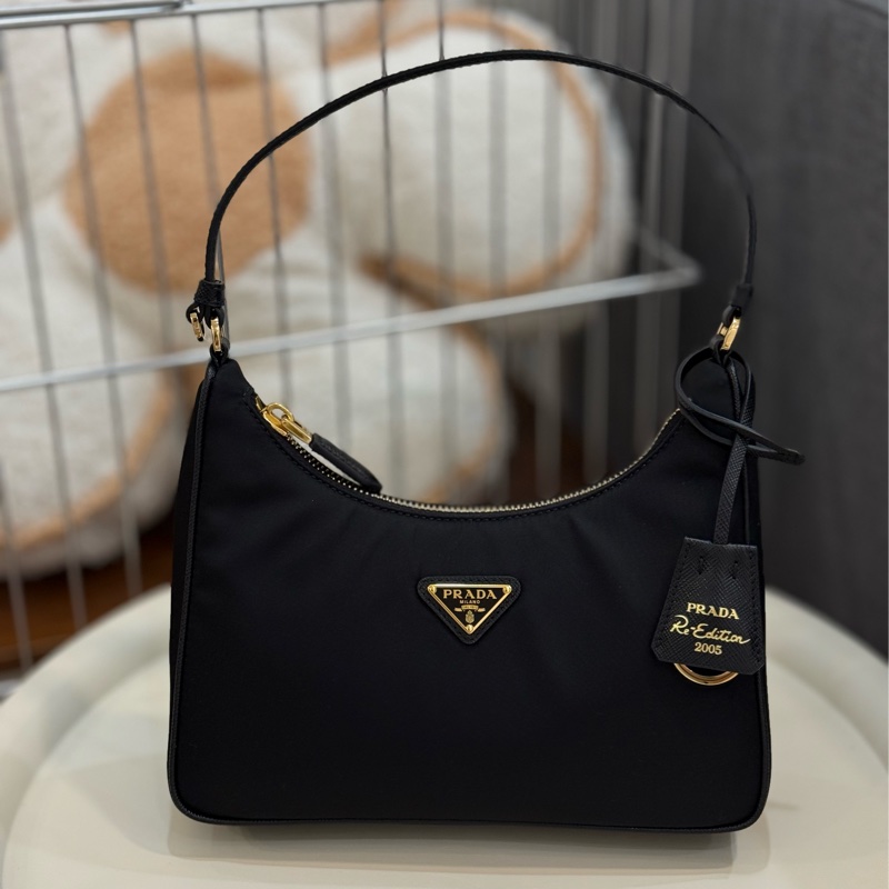 (2025/6月購入全配)全新prada hobo 2005-1