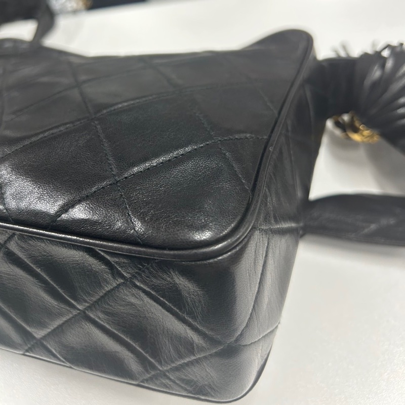 Chanel 金球流蘇黑武士-10