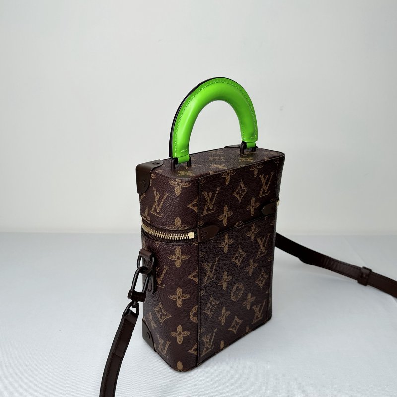 LV Vertical Box Trunk盒子包-5