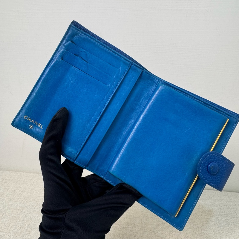 Chanel 深藍 魚子醬短夾-9