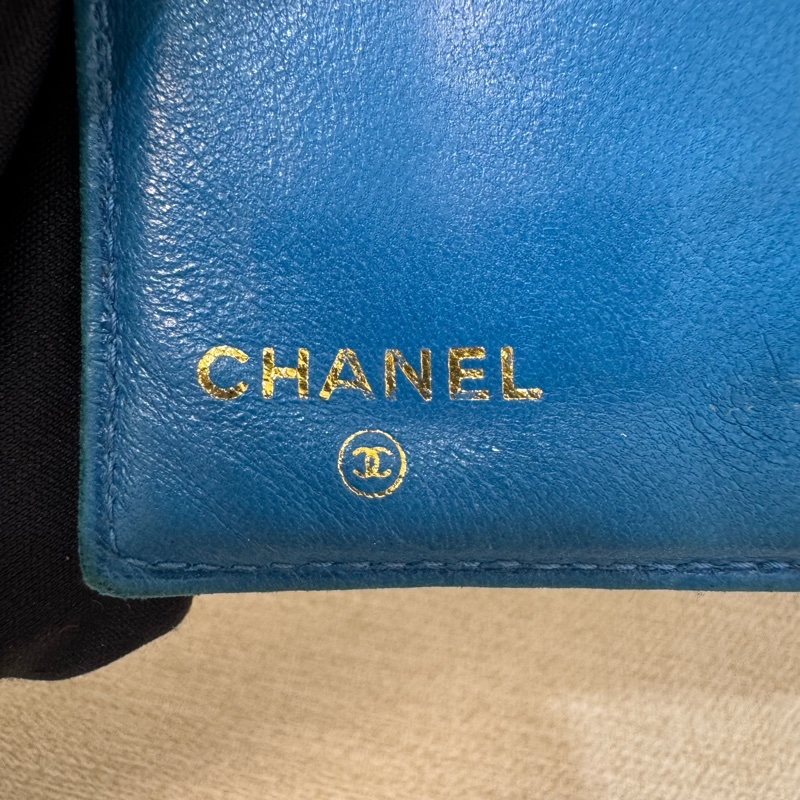 Chanel 深藍 魚子醬短夾-10