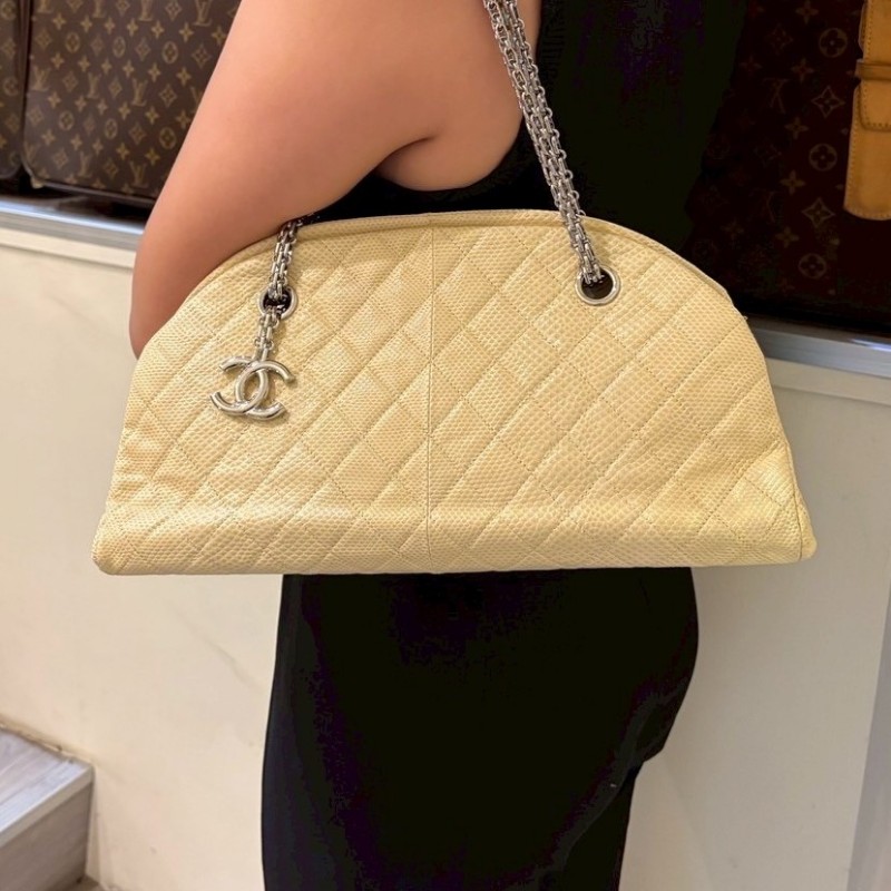 Chanel 銀鍊淺米黃蜥蜴皮革小號仕女包-3