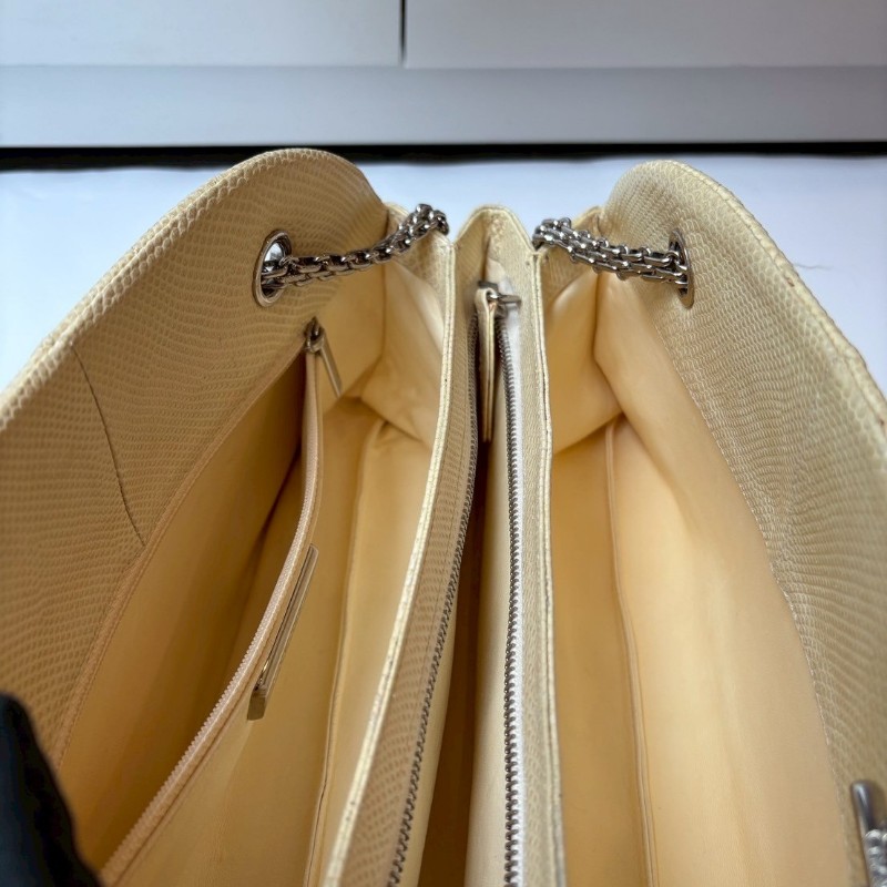 Chanel 銀鍊淺米黃蜥蜴皮革小號仕女包-18