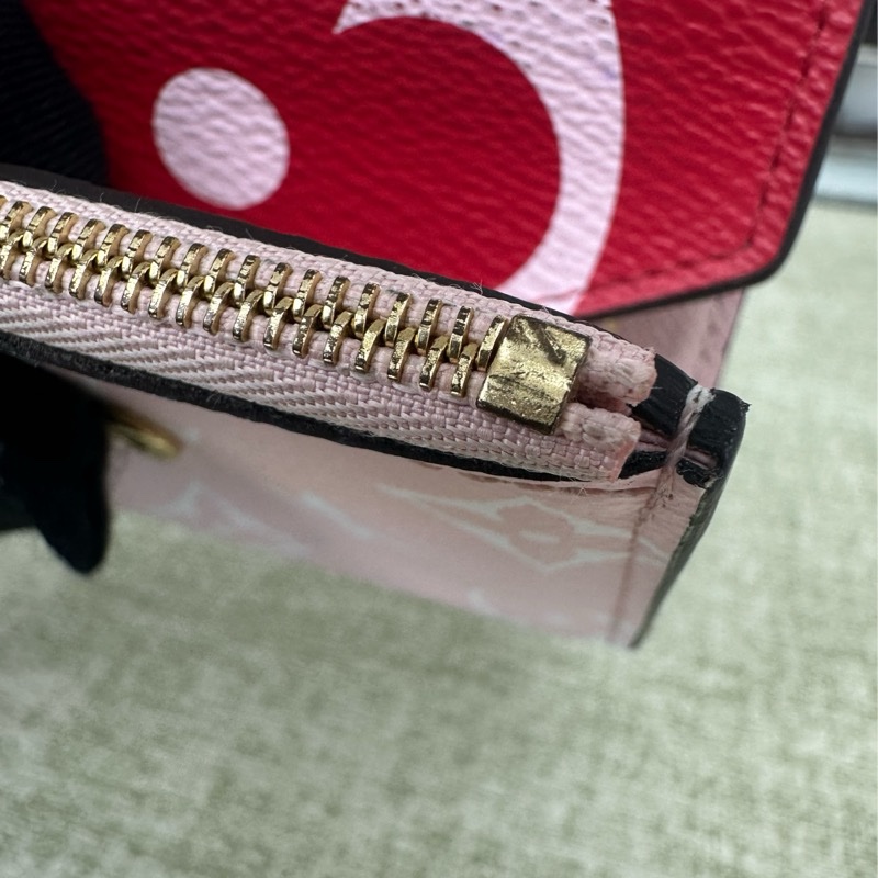LV ZOE ROUGE ROSE 粉紅拼色三摺小銀包-15