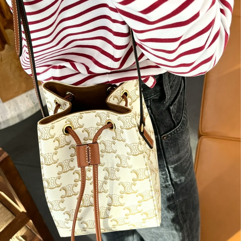Celine 白色 水桶包 超能裝的小包包 實用主義愛慘❤️全套配件-0