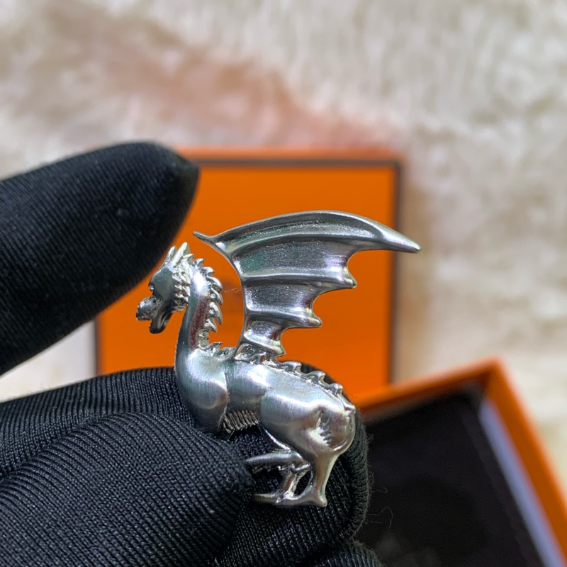 Hermes 愛馬仕 銀色 飛龍胸針 I454-3
