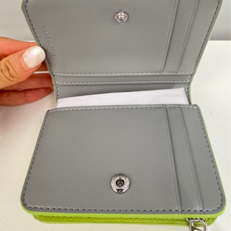 Marc Jacobs 青蘋果綠短夾|全新未使用|附保證卡+原紙卡夾|-3