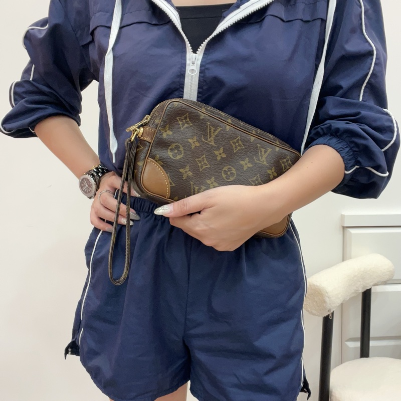 Louis Vuitton 橫版相機手拿包-4