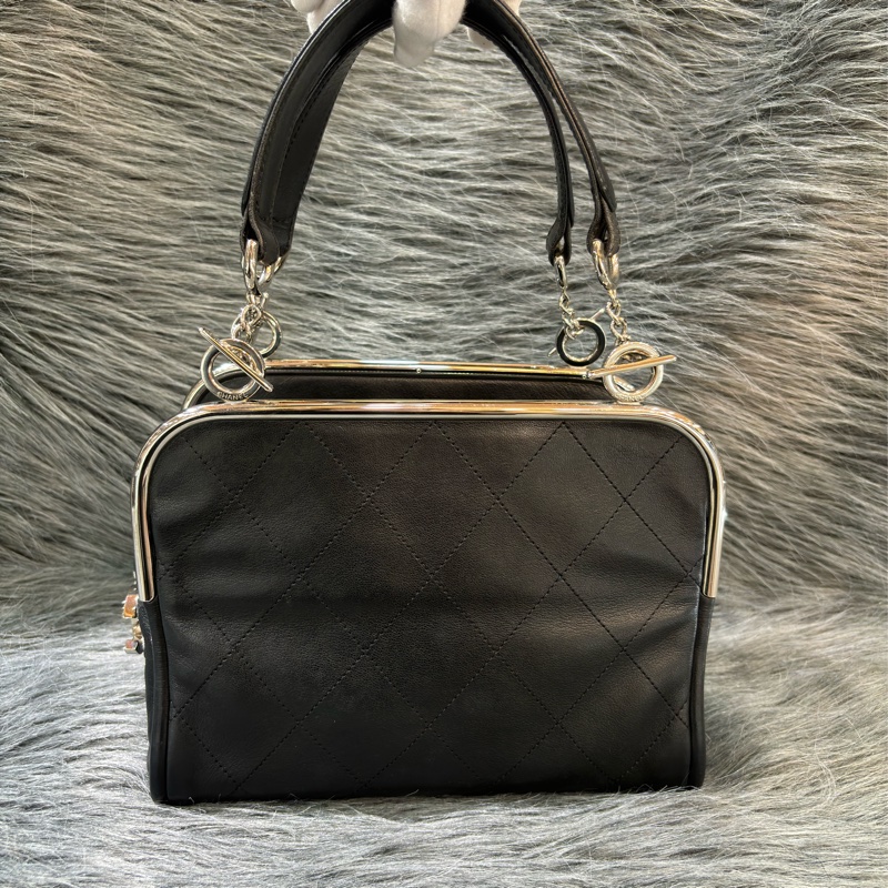 CHANEL 黑色 全皮 皮穿鍊 銀鍊 金屬 LOGO 雙C 拉鍊 手提包 肩背包 老香包 吐司包 側背包 公事包 豆腐包-0