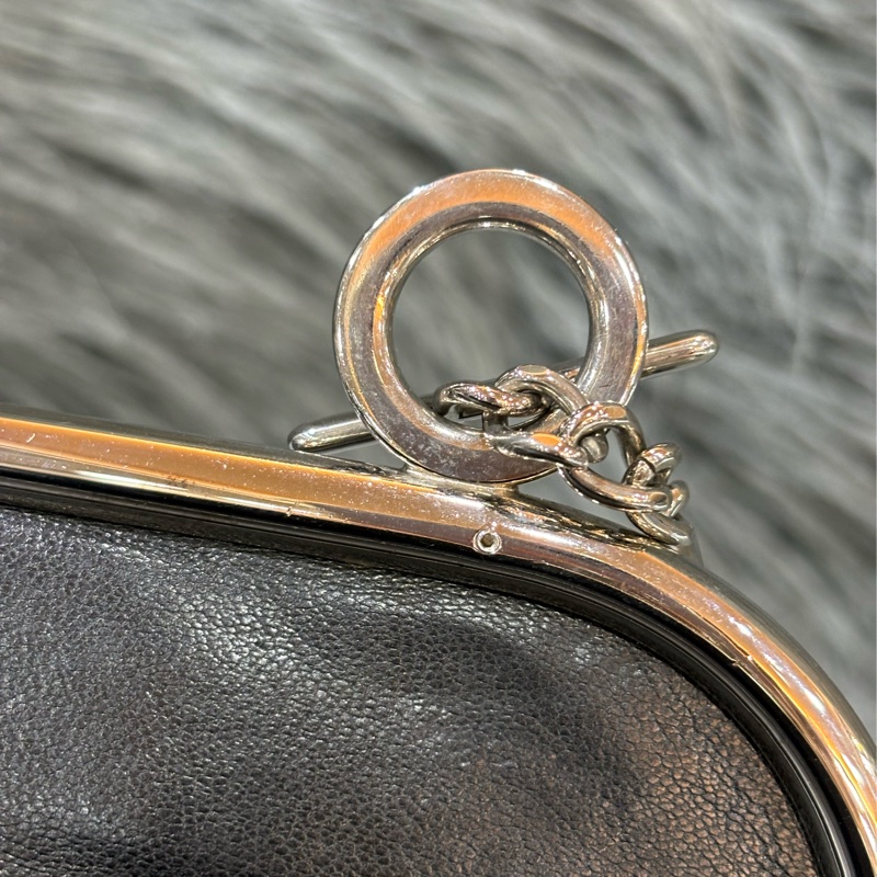 CHANEL 黑色 全皮 皮穿鍊 銀鍊 金屬 LOGO 雙C 拉鍊 手提包 肩背包 老香包 吐司包 側背包 公事包 豆腐包-21