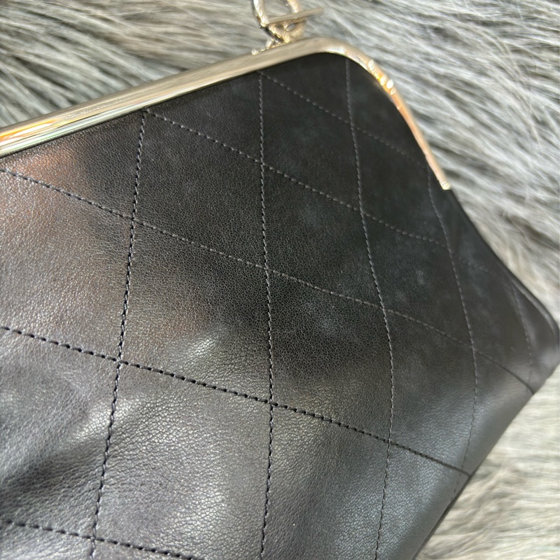 CHANEL 黑色 全皮 皮穿鍊 銀鍊 金屬 LOGO 雙C 拉鍊 手提包 肩背包 老香包 吐司包 側背包 公事包 豆腐包-45