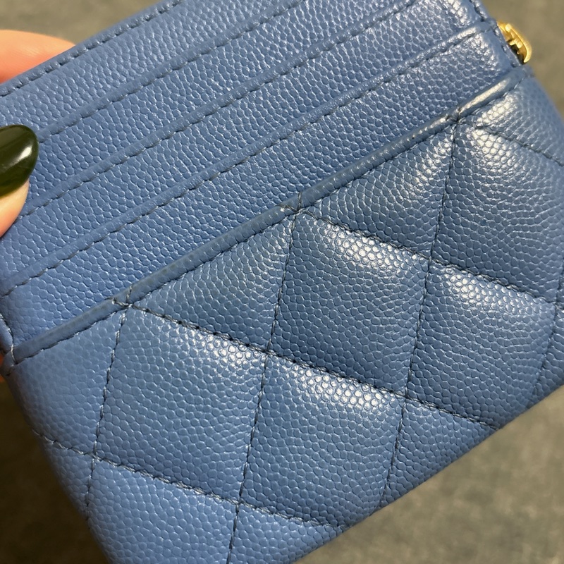 Chanel 莫蘭迪藍金扣吐司卡包|短夾-10