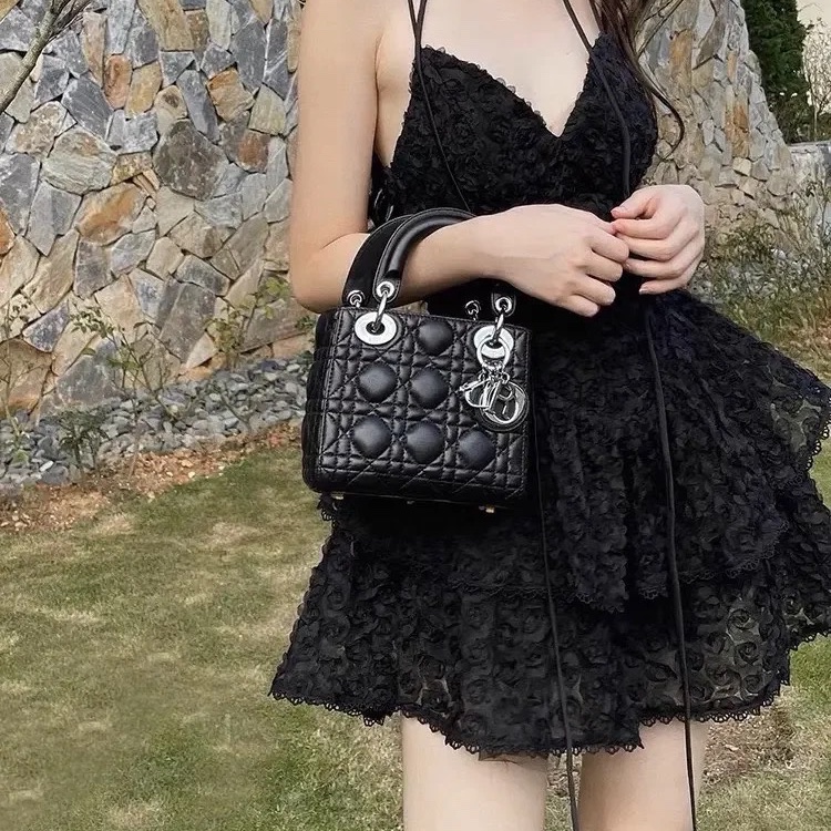 99新大全配🈶️購證❤️ Dior #lady #黑銀 #戴妃包 #三格-4