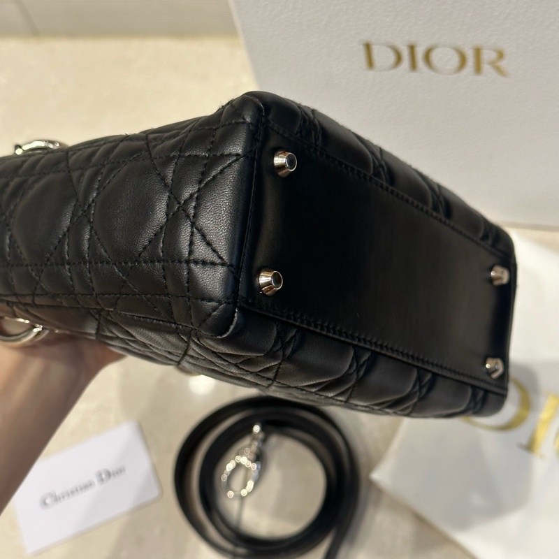 99新大全配🈶️購證❤️ Dior #lady #黑銀 #戴妃包 #三格-15