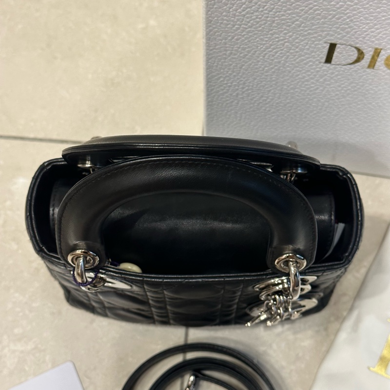 99新大全配🈶️購證❤️ Dior #lady #黑銀 #戴妃包 #三格-21