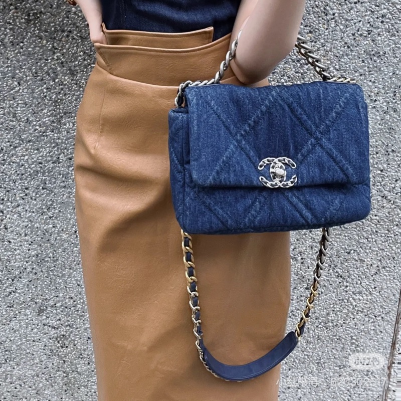 全新全配❤️芯片款❤️ 香奈兒 #19bag #小號 #牛仔 #銀扣-0