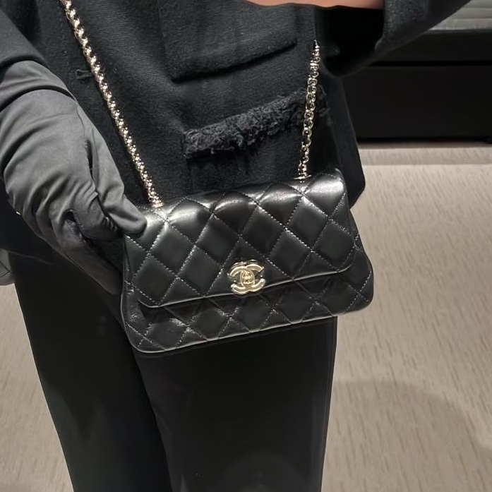 Chanel 全新黑金woc 隱藏版cf mini coco 雲朵包cf20 ☁️-3