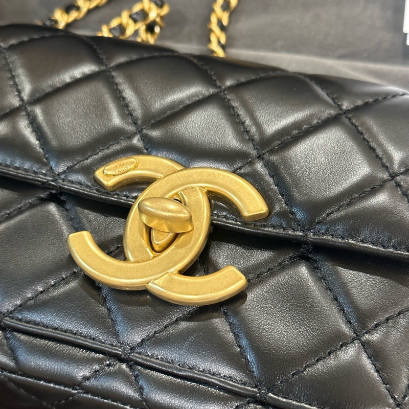 全新帶膜 全配🈶️24年購證❤️香奈兒 #大logo #黑金 #方胖子 #cf-5